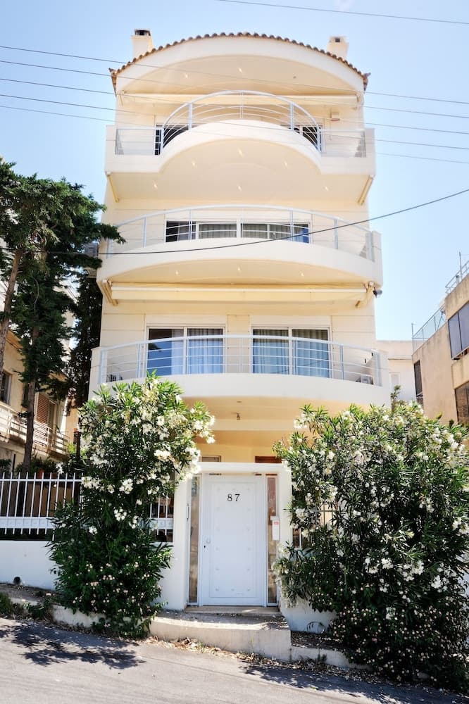 Triplex Villa Gardenia Glyfada sea view