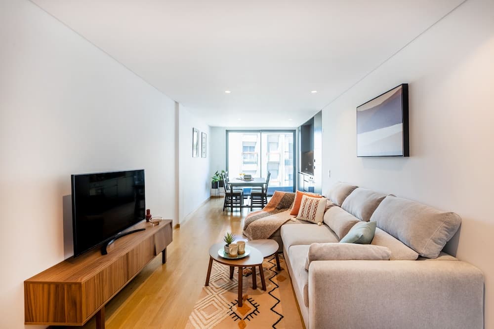 Camões Downtown with Parking