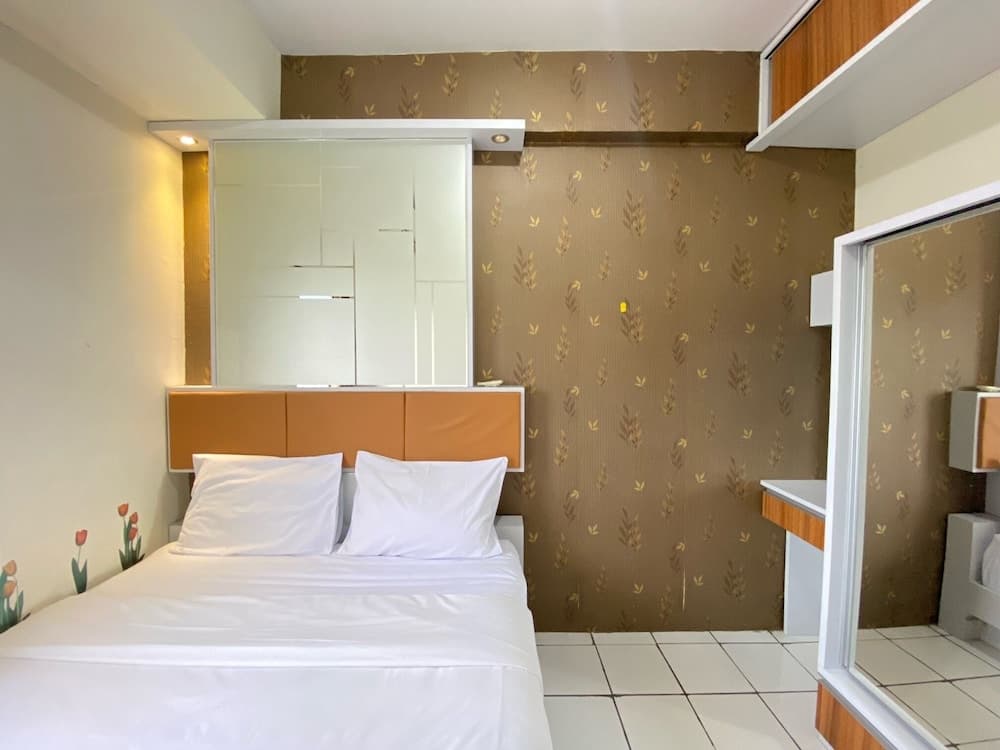 Adorable Classic 2Br Gateway Ahmad Yani Cicadas Bandung Apartment