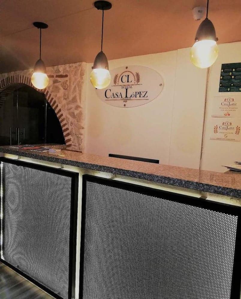 CL-8  Habitación con balcón en Getsemaní