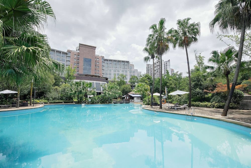 Ramada Plaza by Wyndham Chongqing West