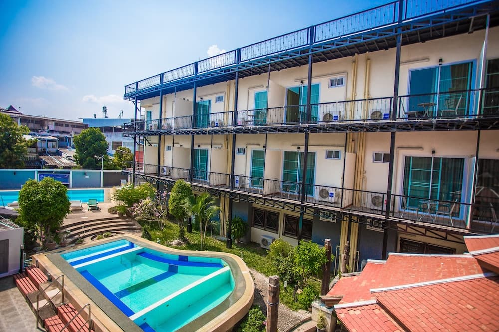 Prince Hotel Chiang Mai