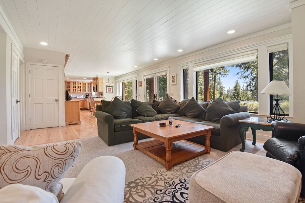 Tahoe Highlands Hideaway