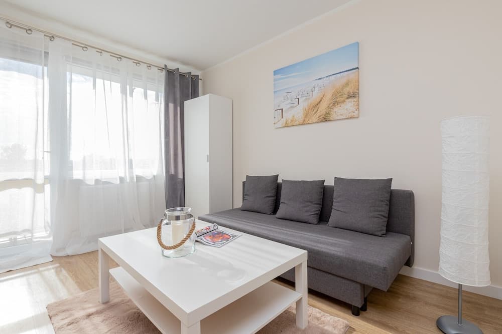 Berka Joselewicza Apartment by Renters