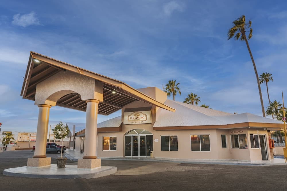 El Camino Hotel & Suites