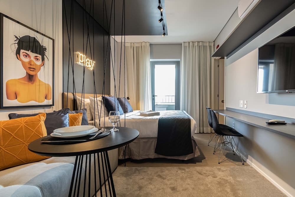 Charlie Houx Pinheiros