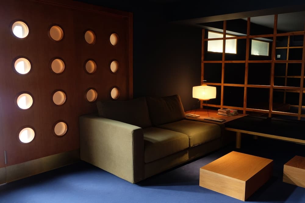 Blueberry Nights Hotel