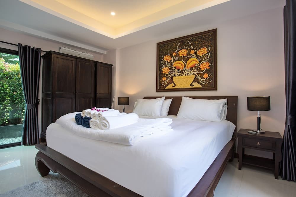 Havana Pool Villa with Gym and Billiard