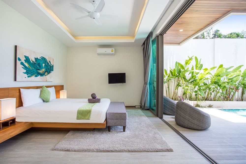 Trendy 4BR Villa Kari in KA Villas Rawai