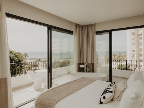 Silken Comfy Studios Hotel