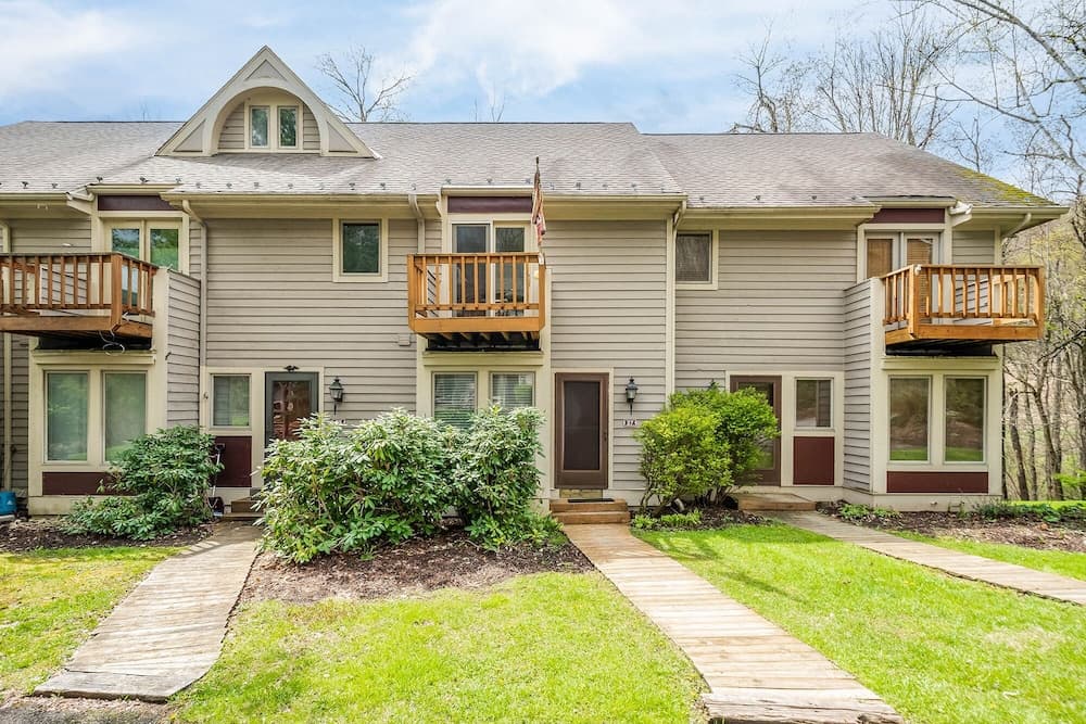 Villages of Wisp 27 Lakeview Court