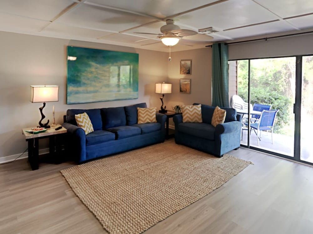 Beachwalk Condominiums #7F