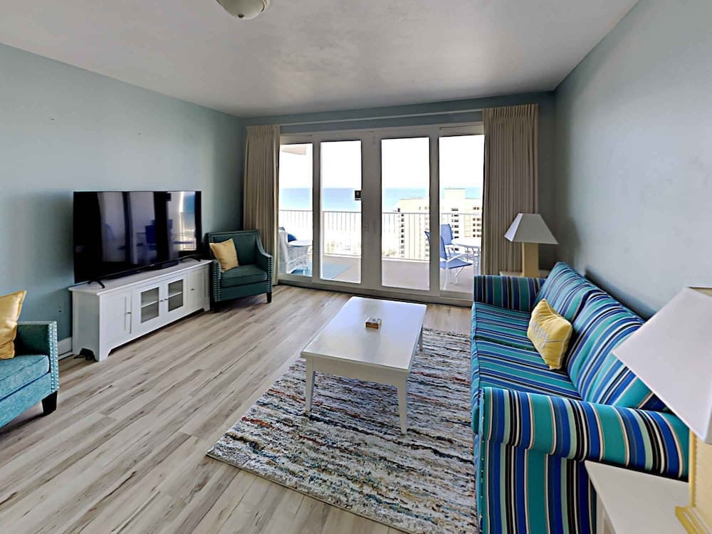 Laketown Wharf #1309 - Hongs Hide-away