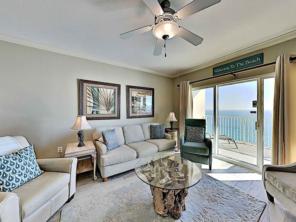 Crystal Shores West by Southern Vacation Rentals