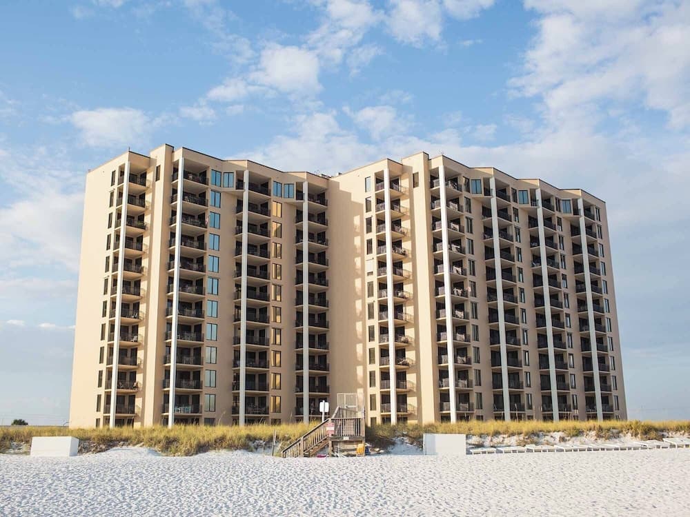 Navarre Towers by SVR