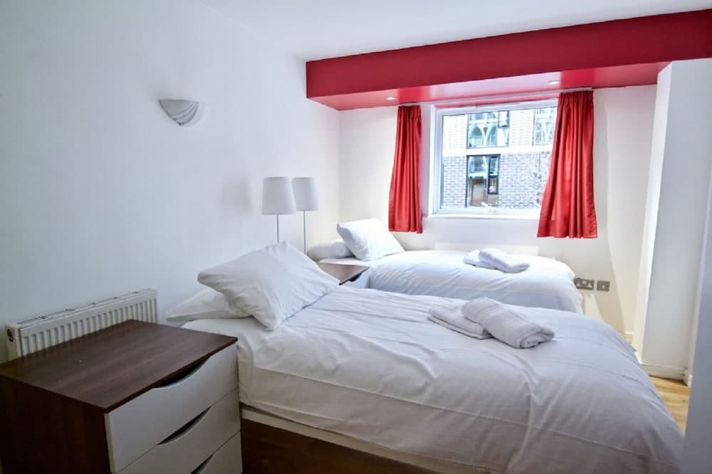 62-66 Farringdon by condokeeper