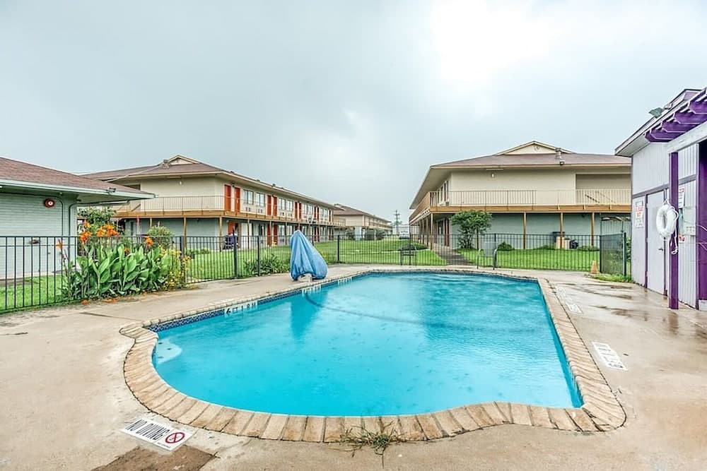 Studio Suites