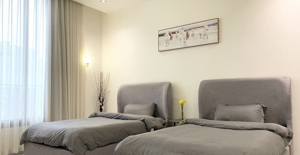 Kease D12 Al Qirwan Apartment