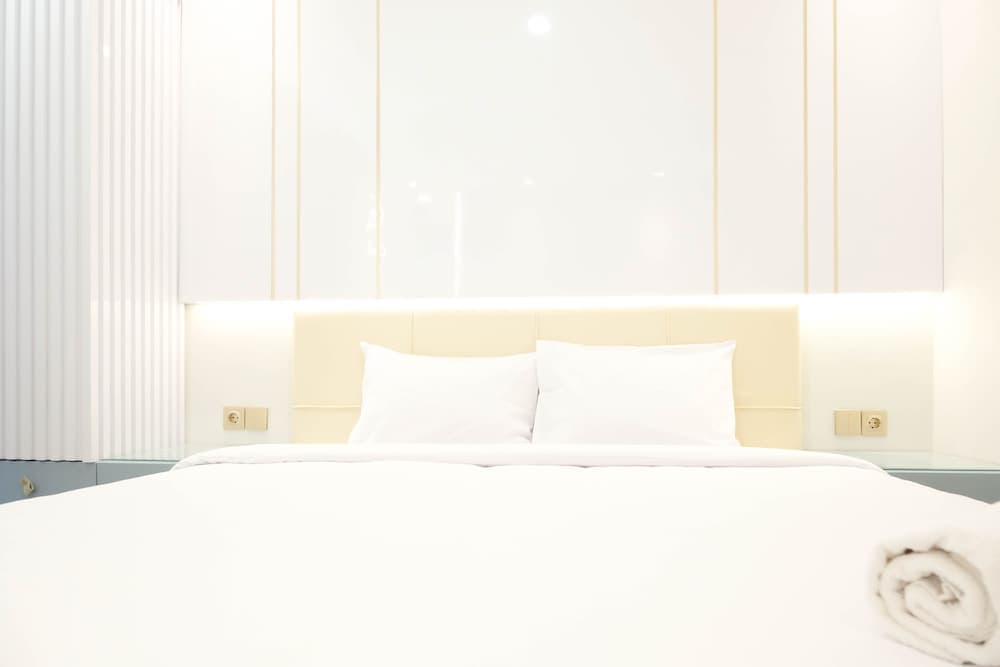 Exclusive And Spacious 2Br Apartment At Supermall Mansion Surabaya