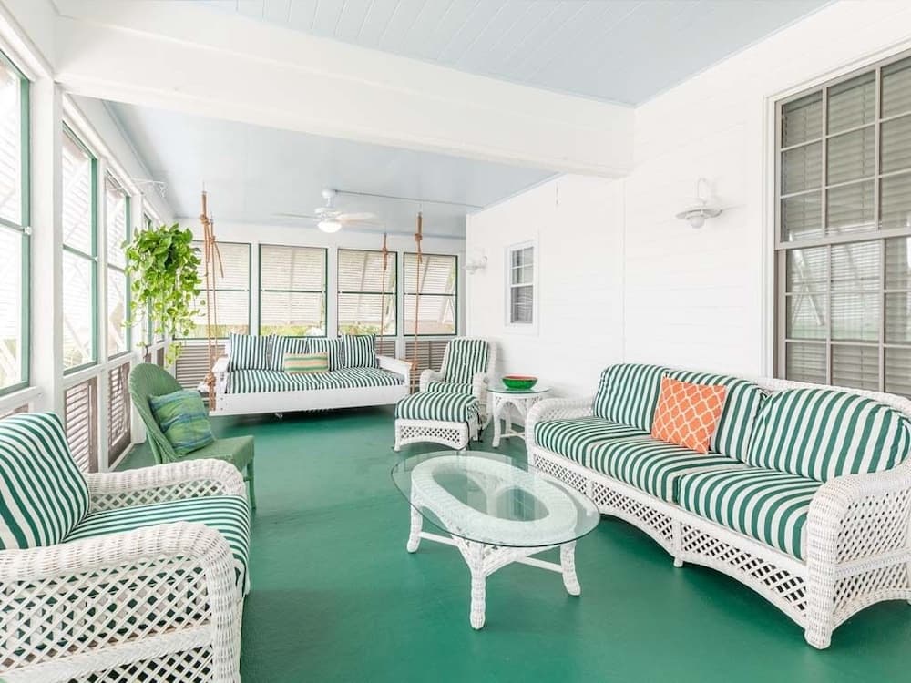 Caretta Cottage