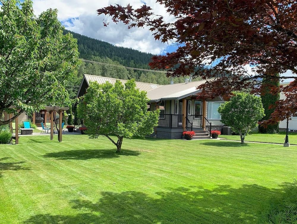 Konaklama yerinin ön cephesi