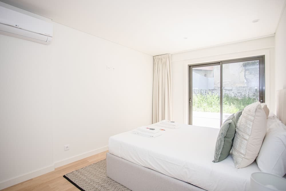 Liiiving - City Design Apartment C