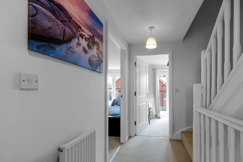 Ferndale Serviced 4 Bedroom 2 Bath House