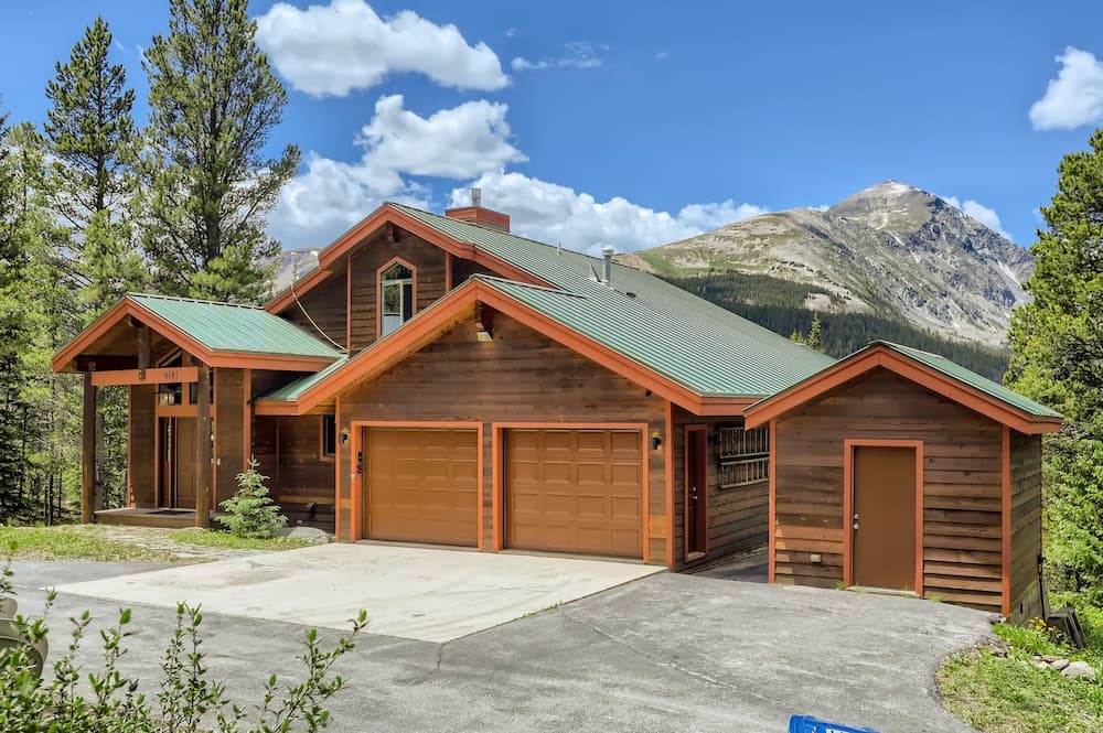 Quiet, Secluded Home - Best View of Quandary Peak