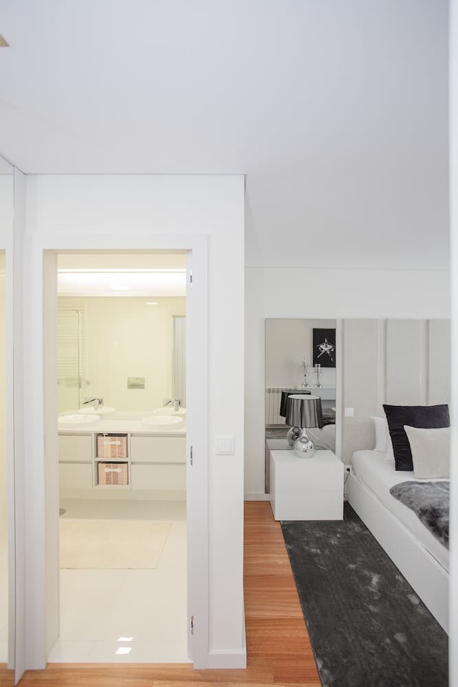 Liiiving-Luxury River View Apartment XII