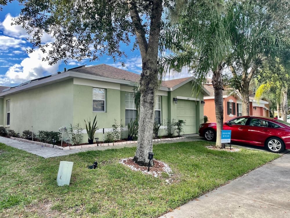 Four Bedroom Pool Home -- 289 EP -- Vusa Four Bedroom Pool Home