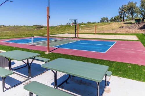 Chateau Syrah by Avantstay Picturesque Estate w/ Pool, Hot Tub, Table Tennis & Pool Table New Pickleball Court + Basketball Hoop