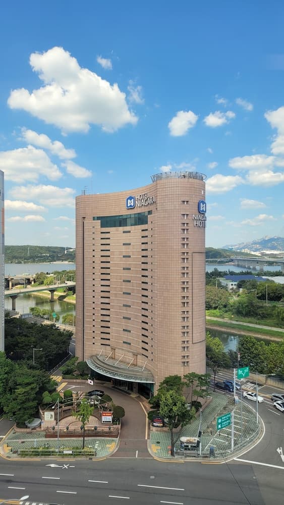 Niagara Hotel