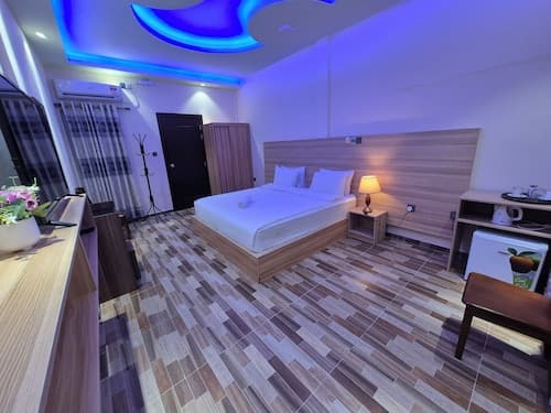 Aasna Inn