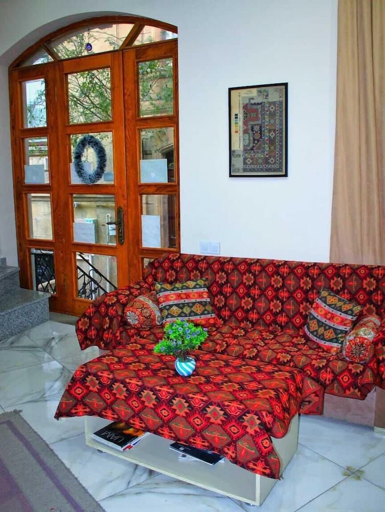 Antique Hotel Old Town