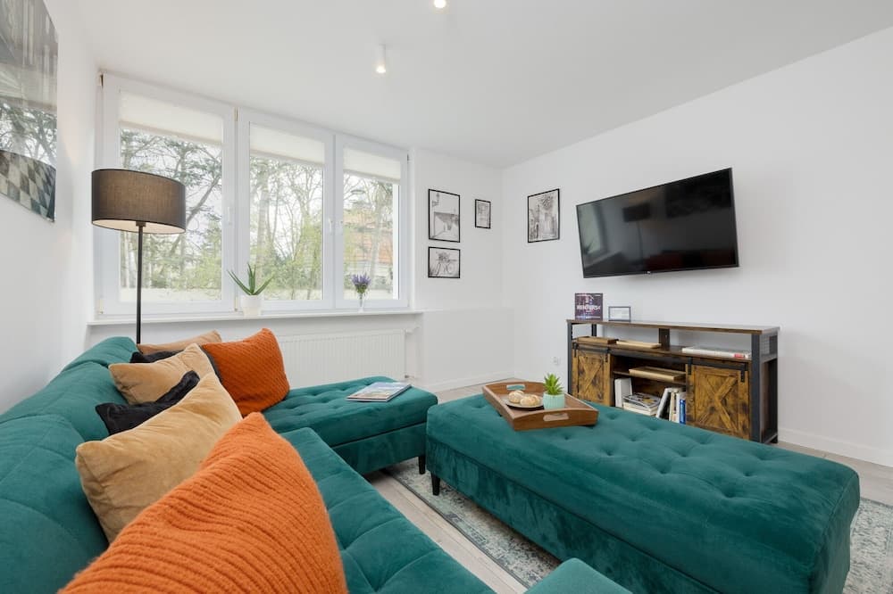 Schillera Apartment by Renters