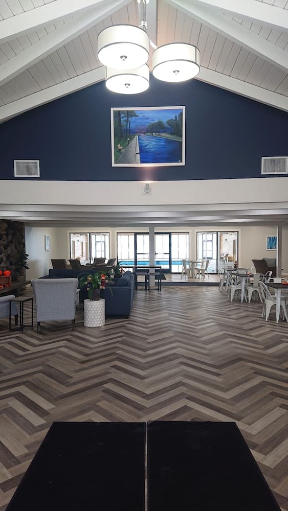 Lake Cadillac Resort