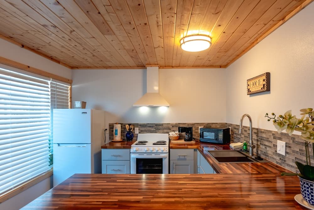 Terimore Bayfront Inn