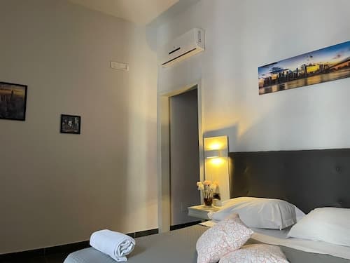 Hotel Oceania