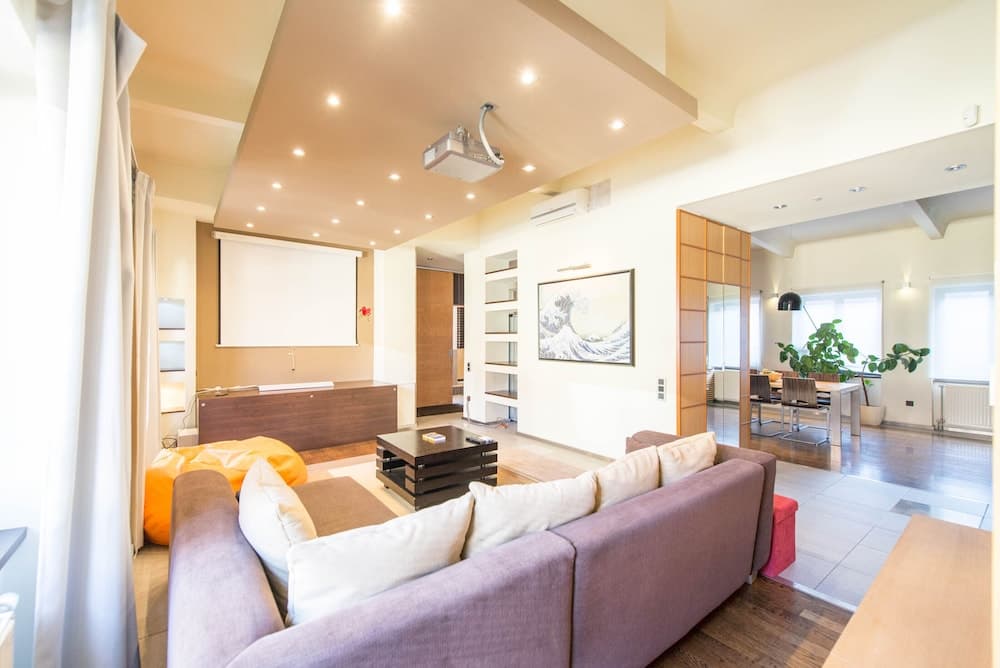 Venus Apartments - Parliament I