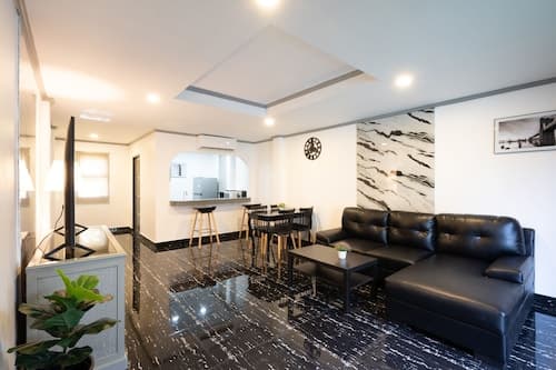 DEL MAX resort Pattaya