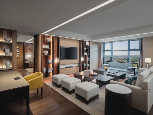 HUALUXE Kunshan Huaqiao by IHG