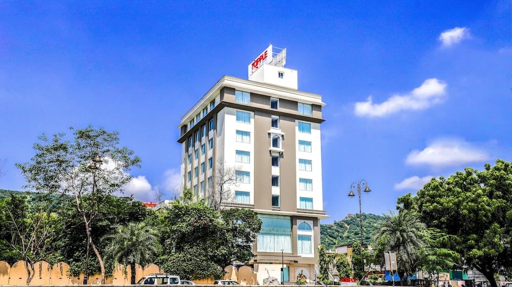 7 Apple Hotel Jal Mahal Jaipur