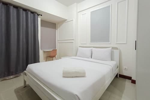 White And Cozy Studio At Vida View Makassar Apartment