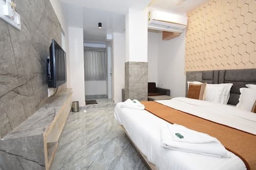 Hotel A1 Vastrapur