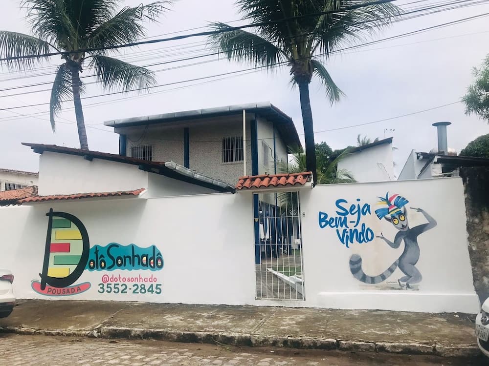 Konaklama yerinin ön cephesi