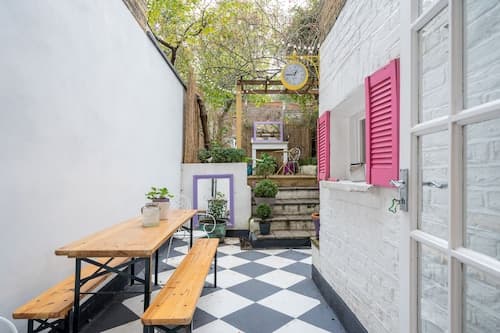 JOIVY Colorful Apt W/Garden, In Shepherds Bush