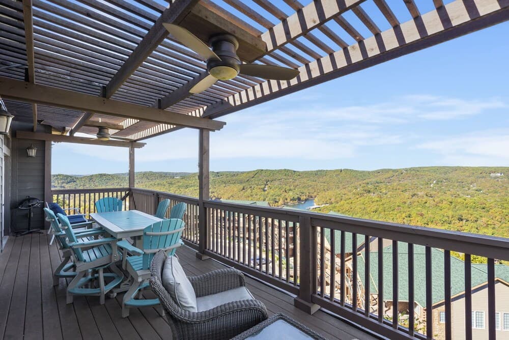 Luxury Penthouse Near Silver Dollar City