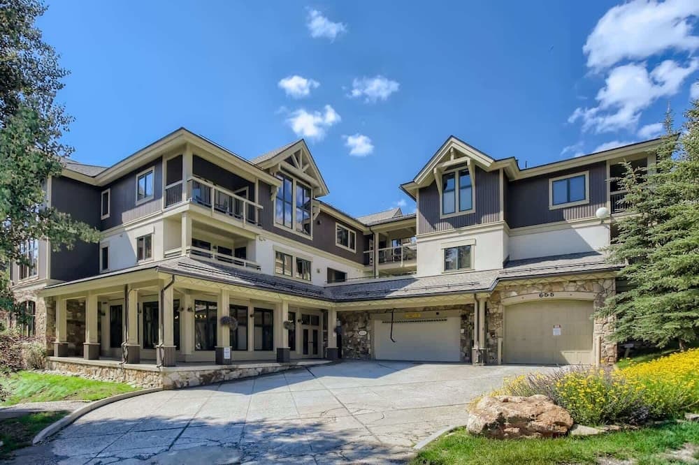 Luxury Ski-in/ski-out - Blocks From Downtown