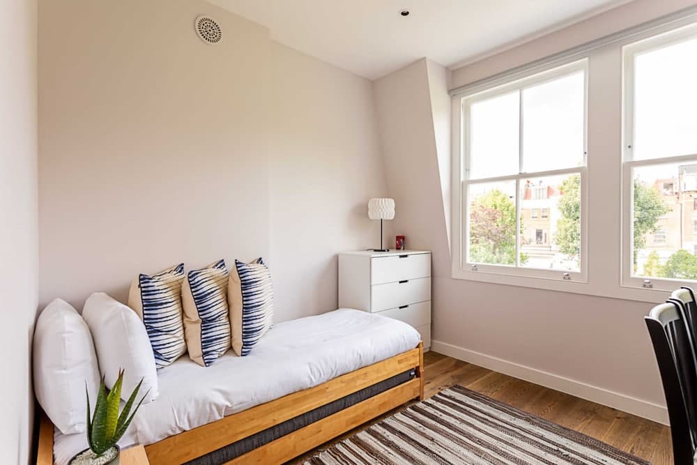 Amazing 2 bed Maida Vale Apartment w/ Patio