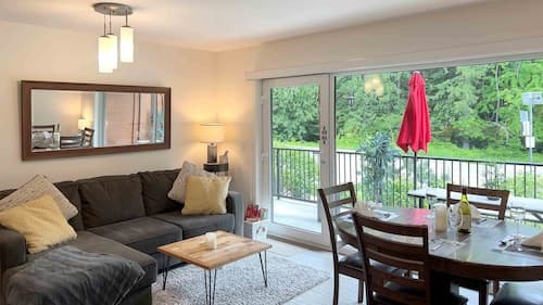 Al's Escape by Revelstoke Vacations